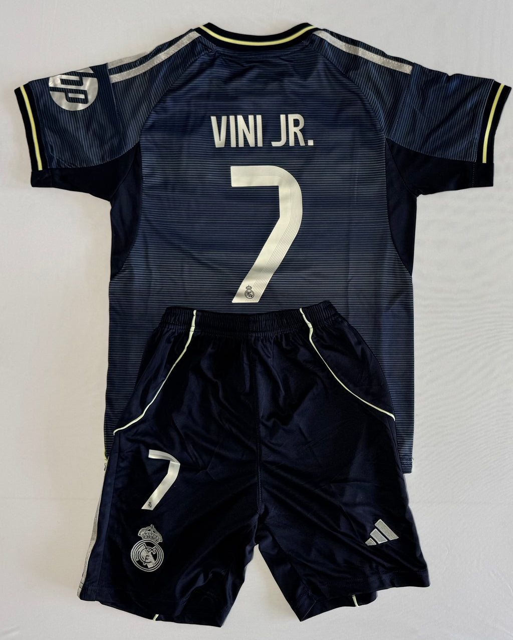 Real Madrid 25/26 away Kids with shorts and socks